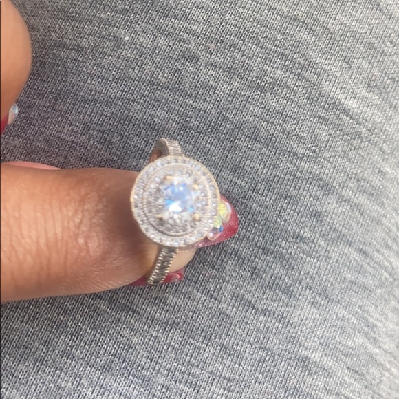 Wedding rings - Picture 3 of 3